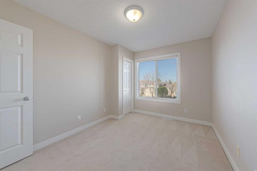 19 Sandarac Road Nw, Calgary, AB - Indoor Photo Showing Other Room