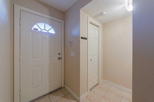 19 Sandarac Road Nw, Calgary, AB - Indoor Photo Showing Other Room