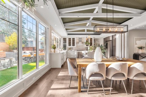 625 Britannia Drive Sw, Calgary, AB - Indoor Photo Showing Dining Room
