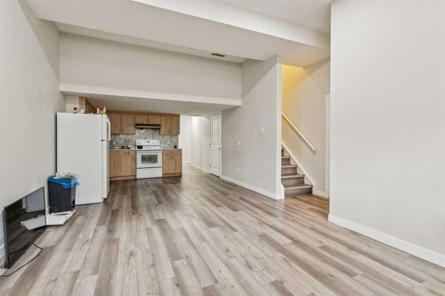 118 Saddlestone Park Ne, Calgary, AB - Indoor Photo Showing Kitchen
