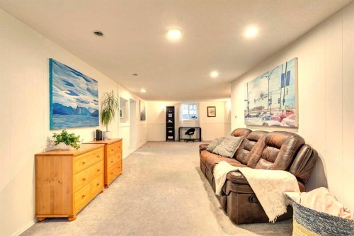 4736 Worcester Drive Sw, Calgary, AB - Indoor