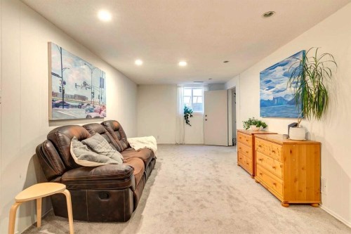 4736 Worcester Drive Sw, Calgary, AB - Indoor