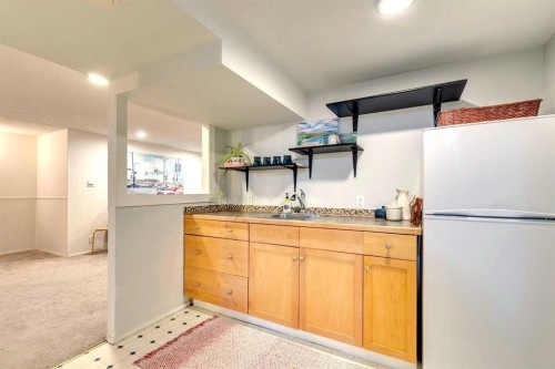 4736 Worcester Drive Sw, Calgary, AB - Indoor