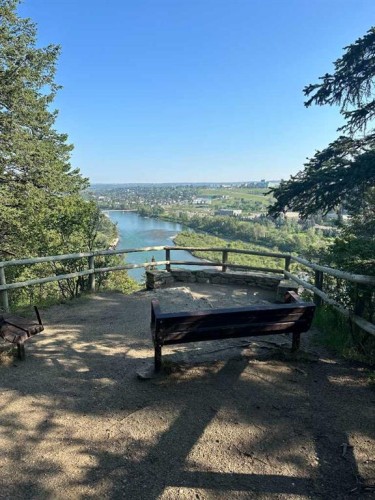 4736 Worcester Drive Sw, Calgary, AB - Outdoor With View