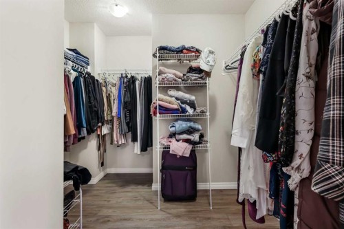 76 Legacy Glen Row Se, Calgary, AB - Indoor With Storage