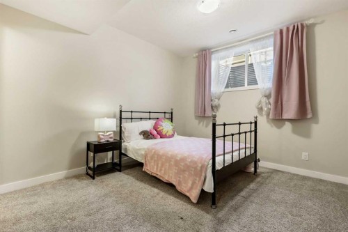 76 Legacy Glen Row Se, Calgary, AB - Indoor Photo Showing Bedroom