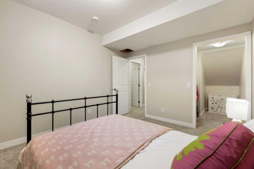 76 Legacy Glen Row Se, Calgary, AB - Indoor Photo Showing Bedroom
