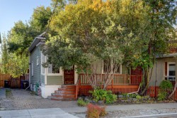 63 New Street SE Calgary, AB T2G 3X8