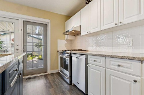 117 Tuscany Drive Nw, Calgary, AB - Indoor Photo Showing Kitchen With Upgraded Kitchen