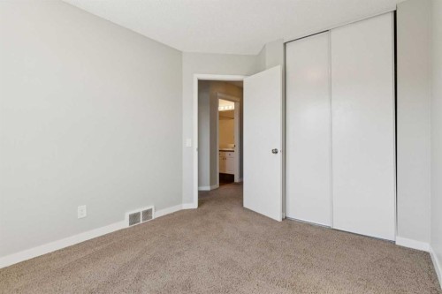 117 Tuscany Drive Nw, Calgary, AB - Indoor Photo Showing Other Room