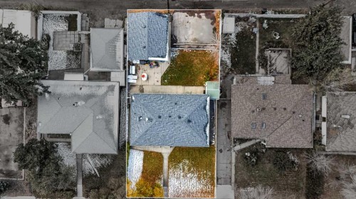 2615 37 Street Sw, Calgary, AB - Outdoor