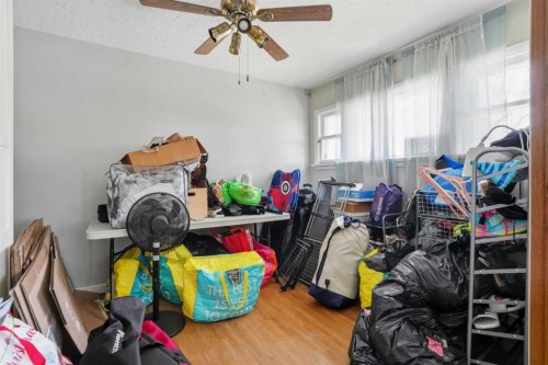 2615 37 Street Sw, Calgary, AB - Indoor