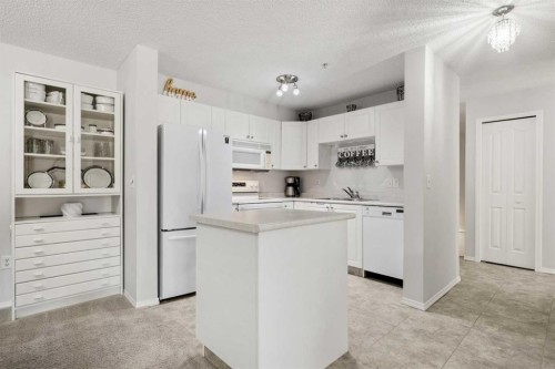 1208 Millrise Point Sw, Calgary, AB - Indoor Photo Showing Kitchen