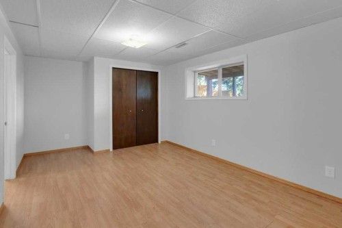 88 Bermondsey Crescent Nw, Calgary, AB - Indoor Photo Showing Other Room
