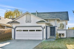23 Riverstone Crescent SE Calgary, AB T2C 4A4