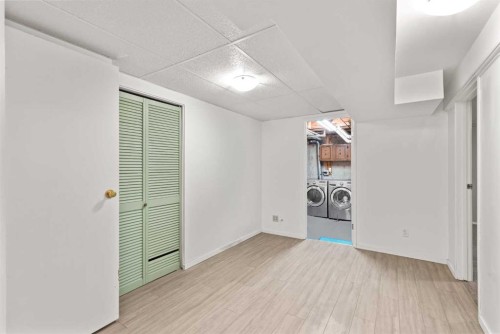 132 Whitehill Place Ne, Calgary, AB - Indoor Photo Showing Laundry Room