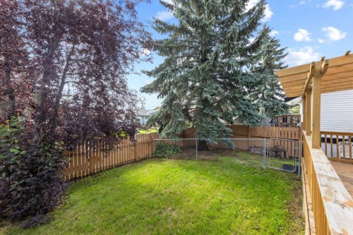 132 Whitehill Place Ne, Calgary, AB - Outdoor