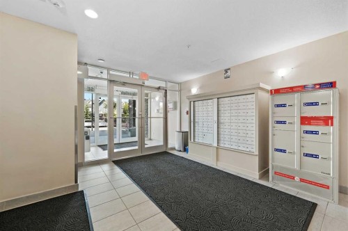 102-200 Cranfield Common Se, Calgary, AB - Indoor Photo Showing Other Room