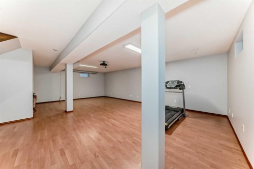 10134 Hidden Valley Drive Nw, Calgary, AB - Indoor Photo Showing Other Room