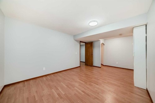 10134 Hidden Valley Drive Nw, Calgary, AB - Indoor Photo Showing Other Room