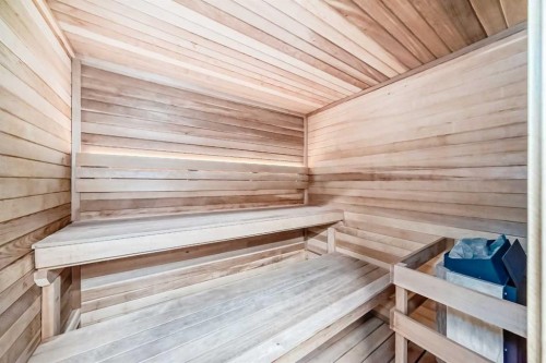 191-8948 Elbow Drive Sw, Calgary, AB - Indoor Photo Showing Other Room