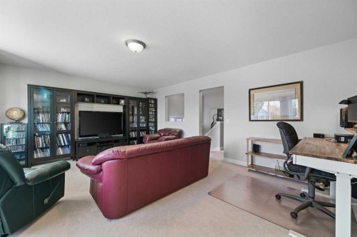 60 Canoe Cove Sw, Airdrie, AB - Indoor Photo Showing Office
