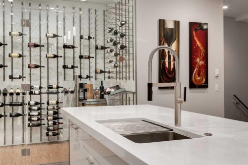 102 18 Avenue Se, Calgary, AB - Indoor