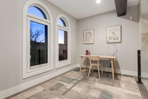 102 18 Avenue Se, Calgary, AB - Indoor