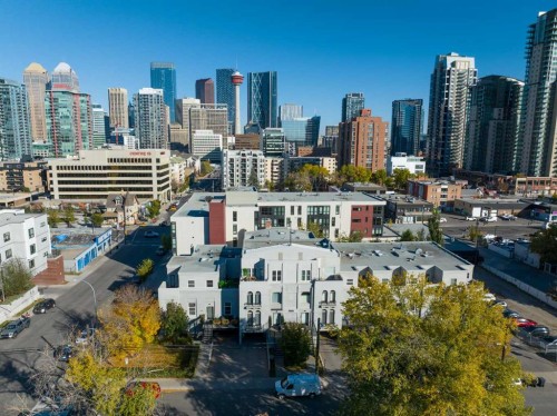 102 18 Avenue Se, Calgary, AB - Outdoor With View