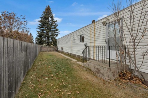 47 Huntstrom Drive Ne, Calgary, AB - Outdoor