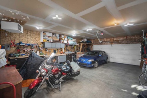 61 Cranford Place Se, Calgary, AB - Indoor Photo Showing Garage