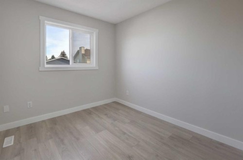 202 Falmere Way Ne, Calgary, AB - Indoor Photo Showing Other Room
