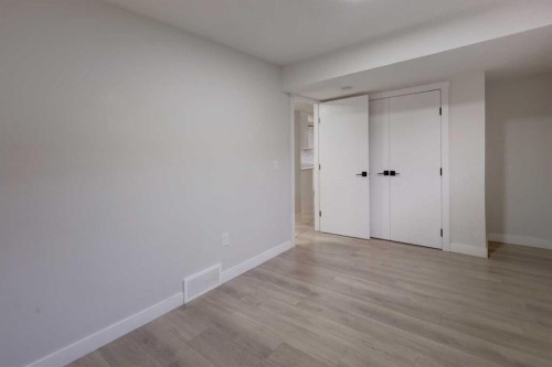 202 Falmere Way Ne, Calgary, AB - Indoor Photo Showing Other Room