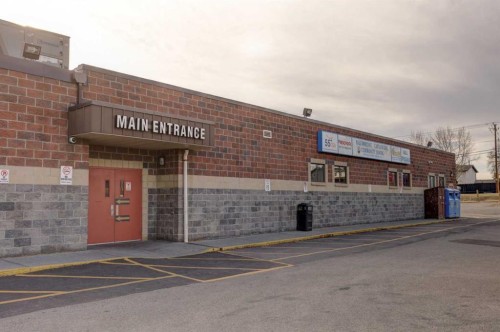 202 Falmere Way Ne, Calgary, AB - Outdoor