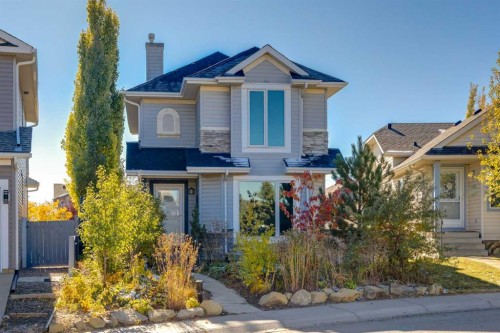327 Covewood Park NE Calgary, AB T3K 4X6