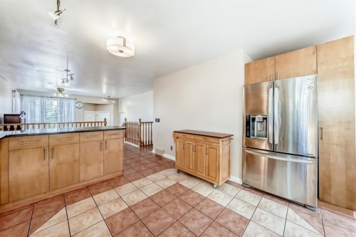 261 Bridlecreek Park Sw, Calgary, AB - Indoor Photo Showing Kitchen