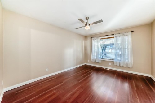 261 Bridlecreek Park Sw, Calgary, AB - Indoor Photo Showing Other Room