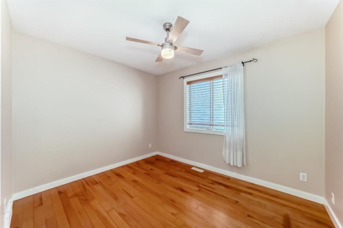 261 Bridlecreek Park Sw, Calgary, AB - Indoor Photo Showing Other Room