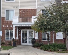 404-9 Country Village Bay NE Calgary, AB T3K 5J8