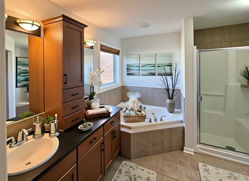 79 Tuscany Summit Bay Nw, Calgary, AB - Indoor Photo Showing Bathroom