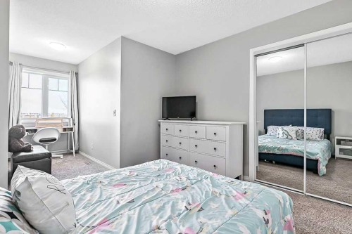 2930 Chinook Winds Drive Sw, Airdrie, AB - Indoor Photo Showing Bedroom