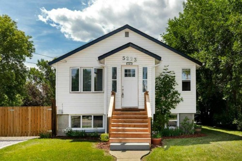 5223 3 Street WEST Claresholm, AB T0L 0T0