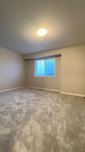 608 Copperstone Manor Se, Calgary, AB - Indoor