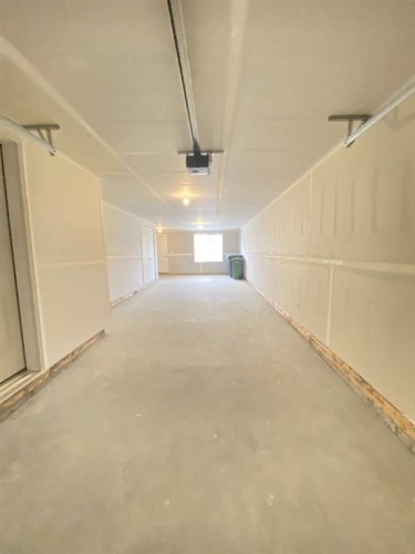 608 Copperstone Manor Se, Calgary, AB - Indoor