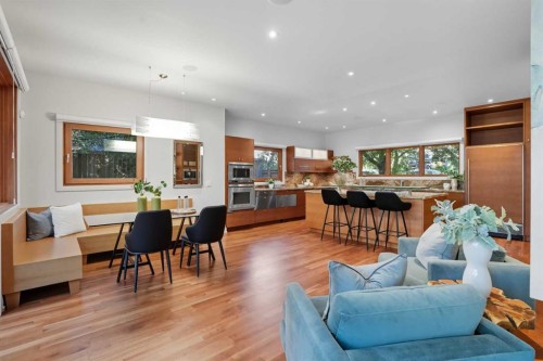 1403 Beverley Place Sw, Calgary, AB - Indoor