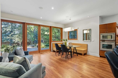 1403 Beverley Place Sw, Calgary, AB - Indoor