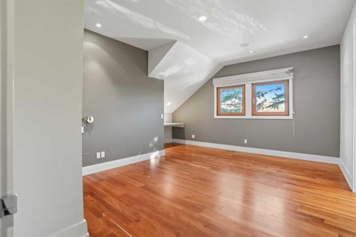 1403 Beverley Place Sw, Calgary, AB - Indoor Photo Showing Other Room