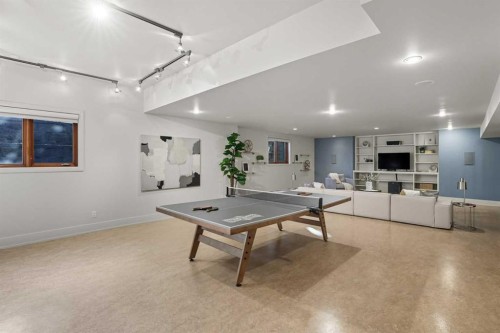 1403 Beverley Place Sw, Calgary, AB - Indoor Photo Showing Other Room