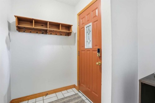 3003 25 Street Sw, Calgary, AB - Indoor Photo Showing Other Room