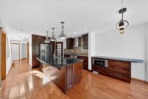 50 Citadel Ridge Green Nw, Calgary, AB - Indoor Photo Showing Kitchen With Stainless Steel Kitchen With Upgraded Kitchen